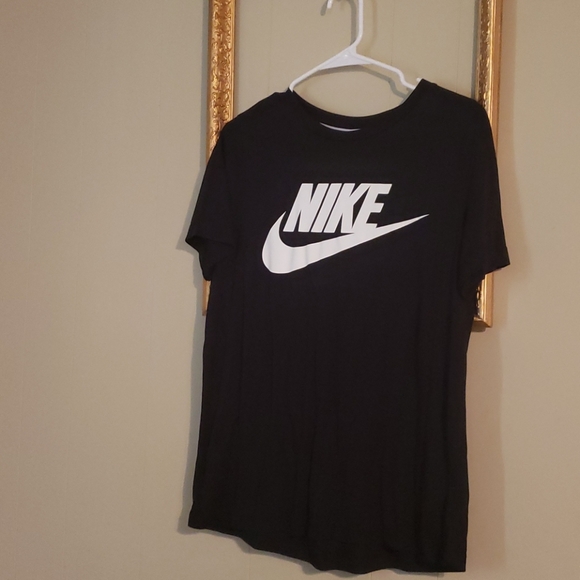 Nike Tops - Nike shirt